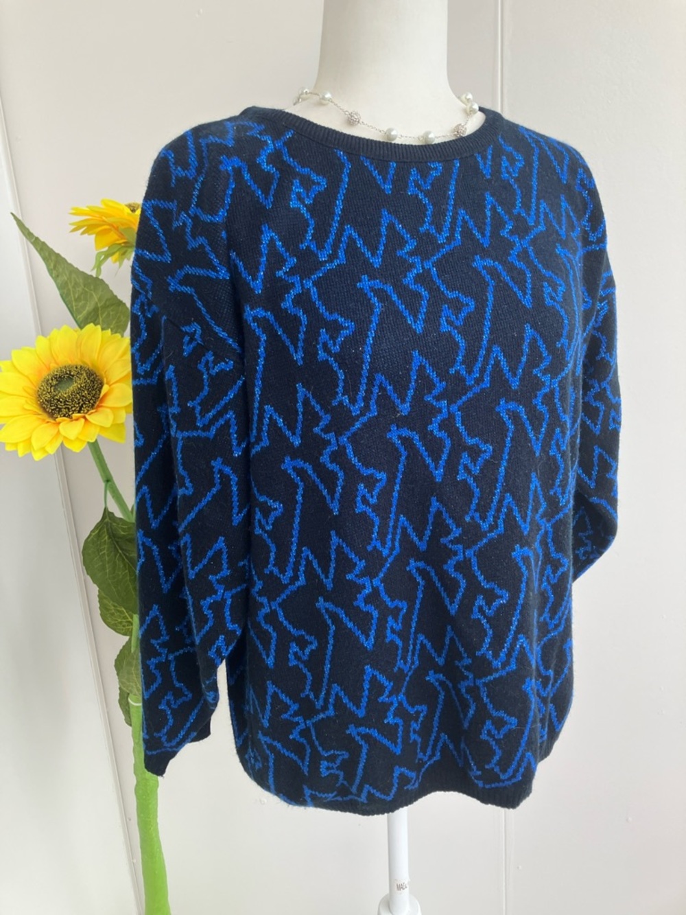 Vintage 80s Sparkly Lurex Blue & Black Lightning Print Long Sleeve Sweater